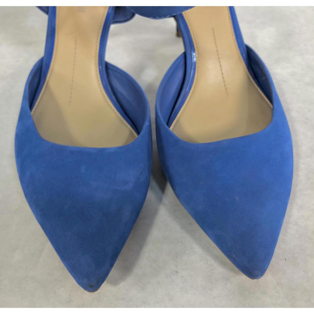 Gianni Bini Blue Suede Heels Ankle Strap and Closed Toe Size 8M Fit Smaller 7.5 - Picture 2 of 9